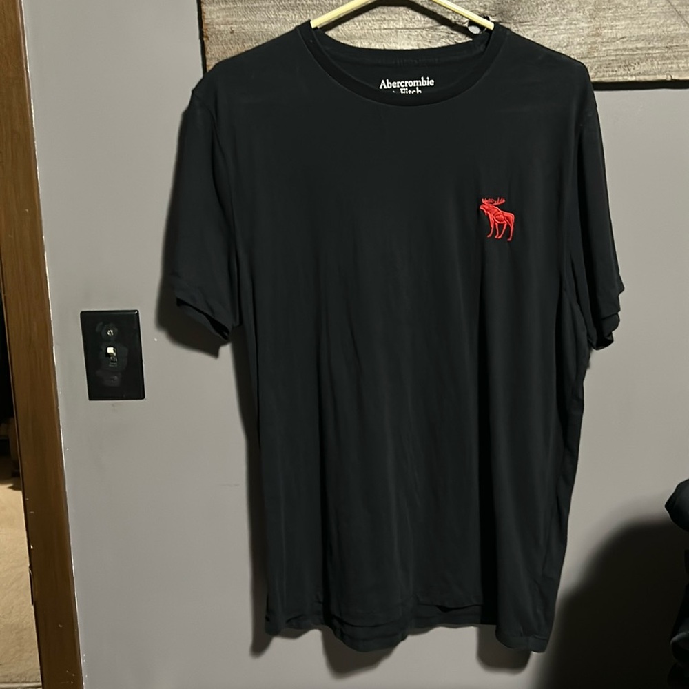 NWOT Abercrombie & Fitch Moose logo shirt